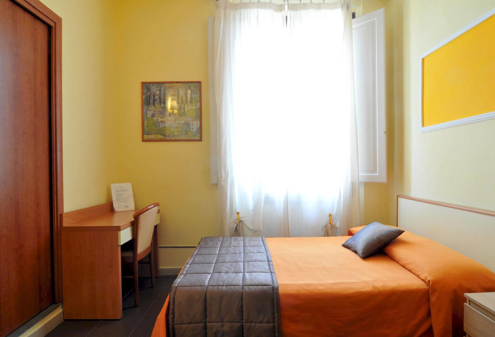 Hotel Angelica ฟลอเรนซ์ ภายนอก รูปภาพ